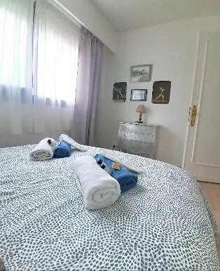 아파트 Appartement Au Calme Apercu Mer Et Collines 2 Personnes 칸느